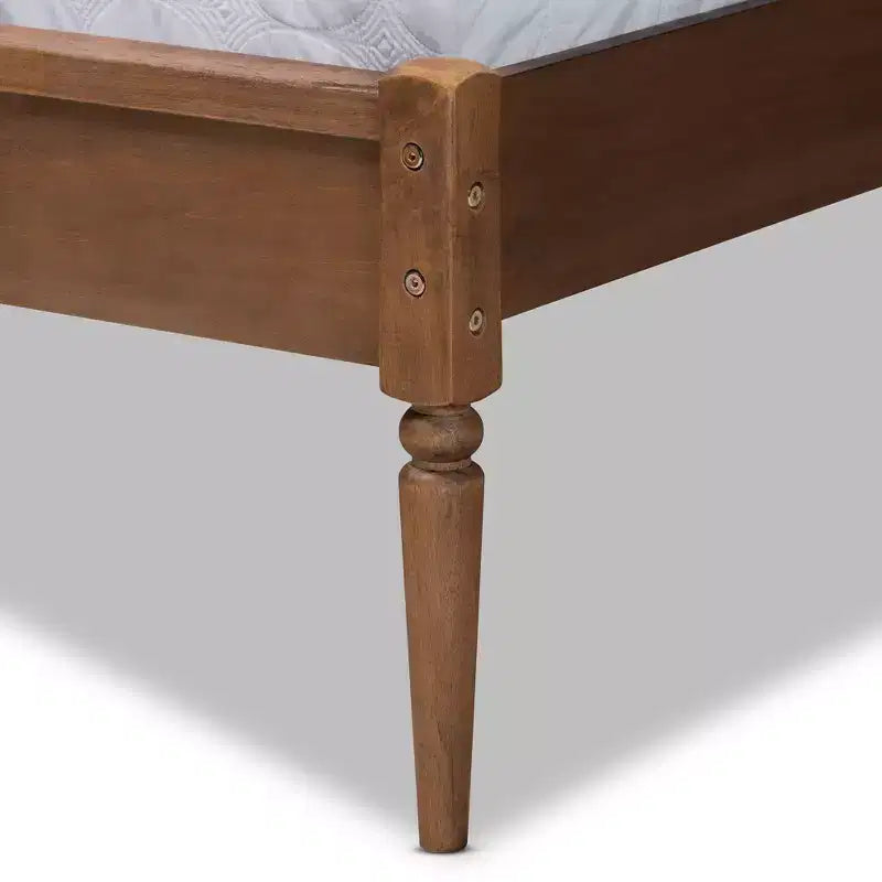 Lit plateforme grand format en bois et rotin synthétique, brun/noyer cendré