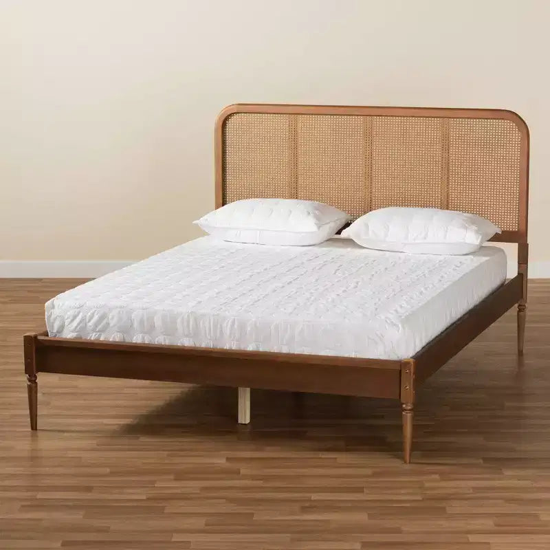 Lit plateforme grand format en bois et rotin synthétique, brun/noyer cendré