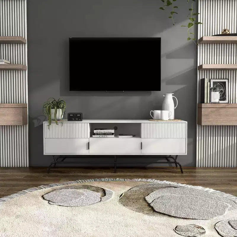 Meuble TV moderne 3 tiroirs avec placard pour téléviseurs jusqu'à 65 po